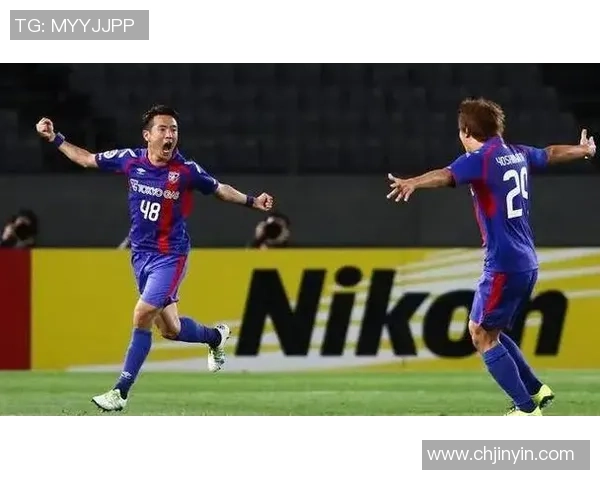 广岛三箭迎战FC东京展开激烈对决争夺联赛积分荣耀