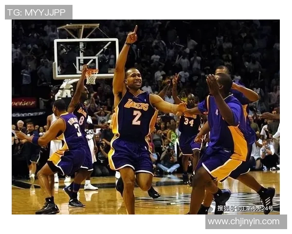 鹈鹕对战湖人科比时代的经典对决回顾与分析